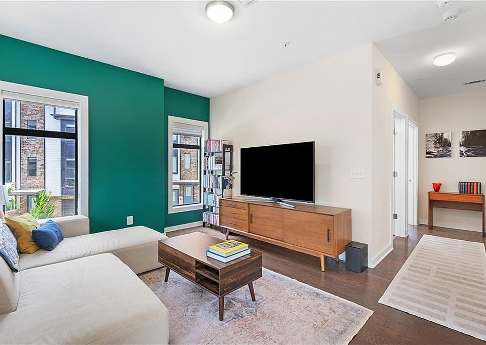 1st image of 46 Moda Ln