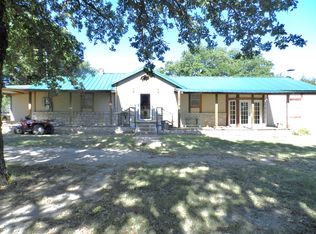 602 Oaks Crossing Rd, Mineral Wells, TX 76067