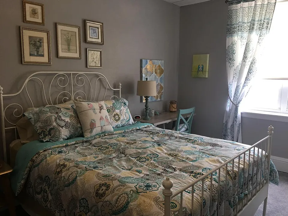 1665 Broadway Ave #2A