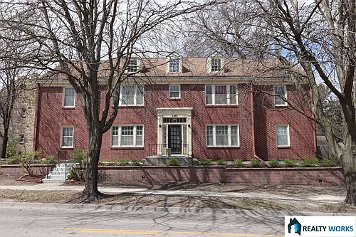2457 S 27 Photo 1