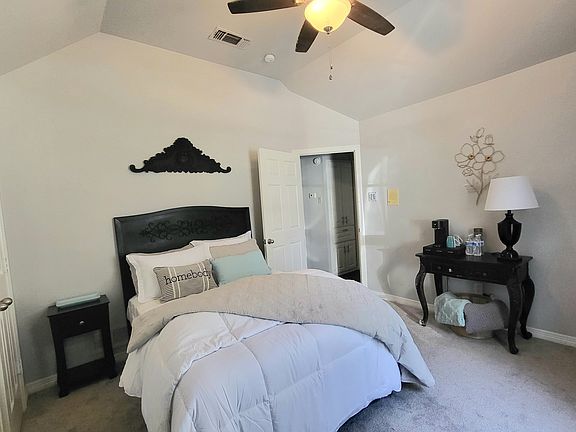 3rd image of 1825 Wood Dale Cir #2