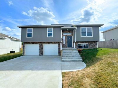 1509 W 6th Street Ter, Knob Noster, MO, 65336