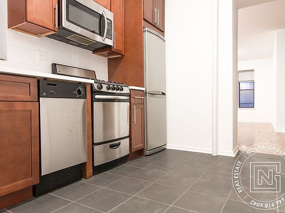 5th image of 78 Bank St APT 2