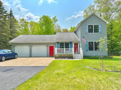 938 Woodview Dr, Harbor Springs, MI, 49740