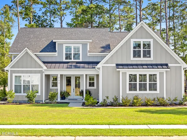 583 Crown Pointe Drive, Hampstead, NC 28443