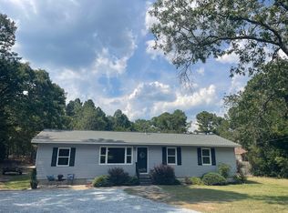 740 Fairway Dr, Southern Pines, NC 28387