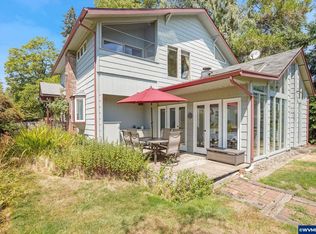 1990 Fairmount Ave S, Salem, OR