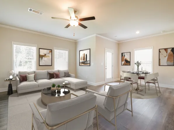 25 Avian Way, Auburn, GA