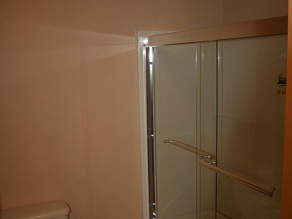 5th image of 441 6th St #C