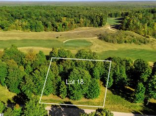 18 Heather Ridge Trl, Beulah, MI 49617
