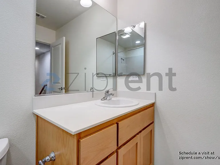 107 San Juan Batista St — Photo 15