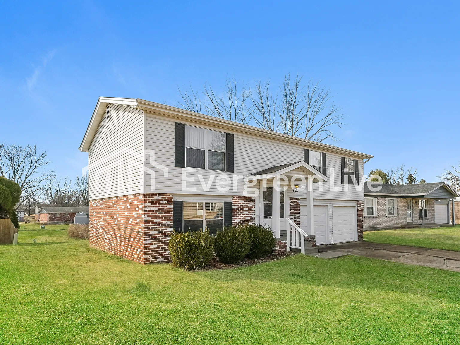 3 bed, 2.0 bath, 1100 sqft, $1,595 — Photo 2