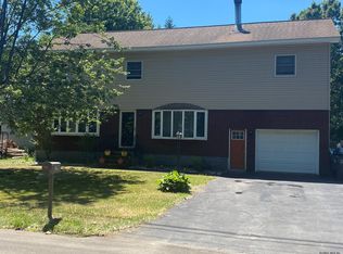 170 Dahlia St, Schenectady, NY 12306
