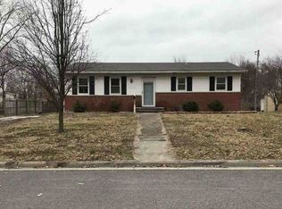 935 W Vernor St, Nashville, IL 62263