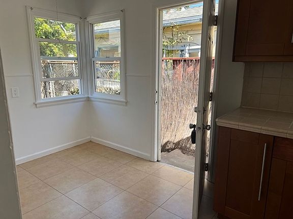 3rd image of 14200-14202 Erwin St