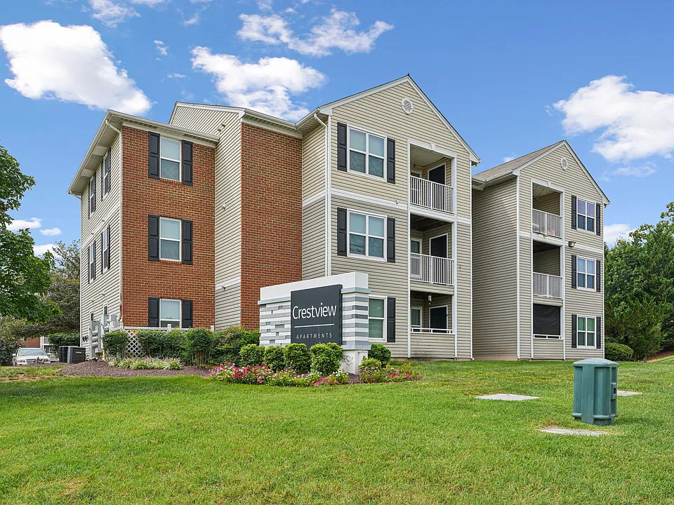 Crestview Apartments