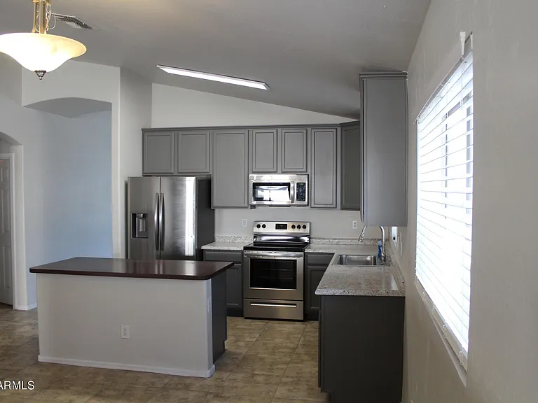 43410 W Wild Horse Trl — Photo 9