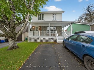 15 Foster St, Kingston, ON K7M 6L2