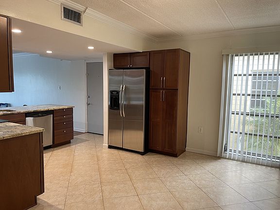 5th image of 2424 W Tampa Bay Blvd APT G206