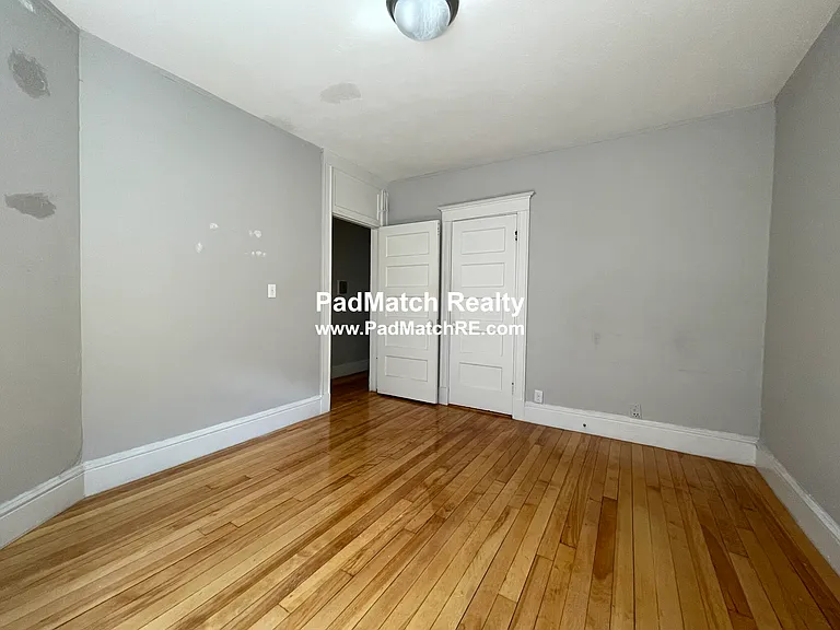 220 South St #6 — Photo 7