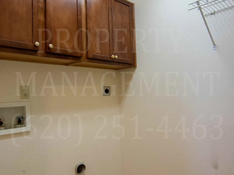 813 Shawnee St — Photo 25