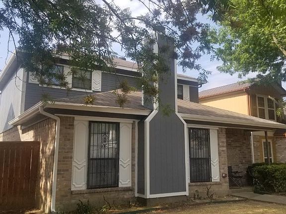 3rd image of 10302 Wood Heights Dr