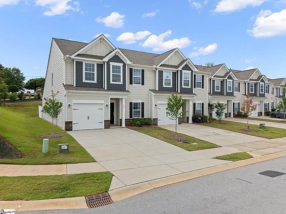 2nd image of 101 Paneer Ln