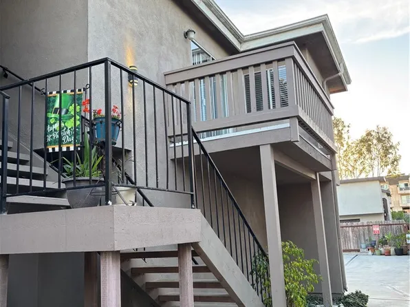 16971 Hoskins Ln, Huntington Beach, CA 92649