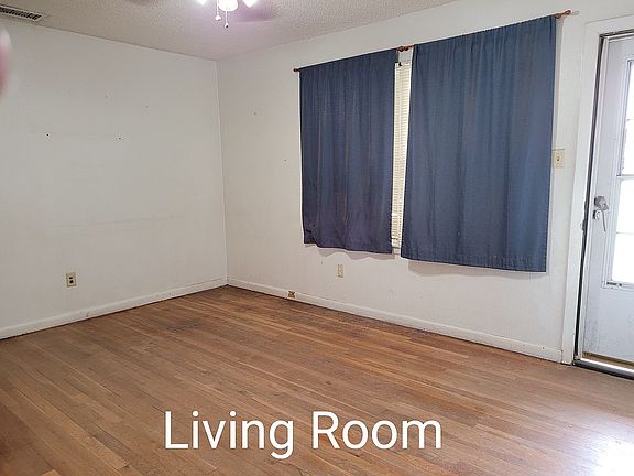 4th image of 3112 N Tom Green Ave