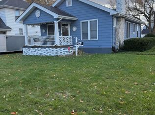 1402 Woodcroft Ave, Flint, MI 48503