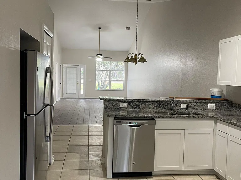 kitchen all stainless appliance included