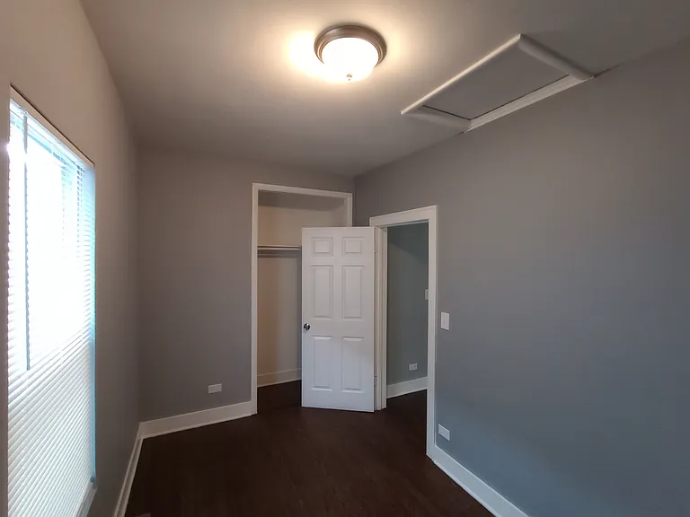 230 W 106th Pl — Photo 3