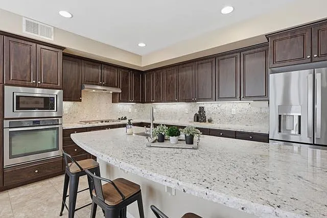 1080 Breakaway Dr — Photo 5
