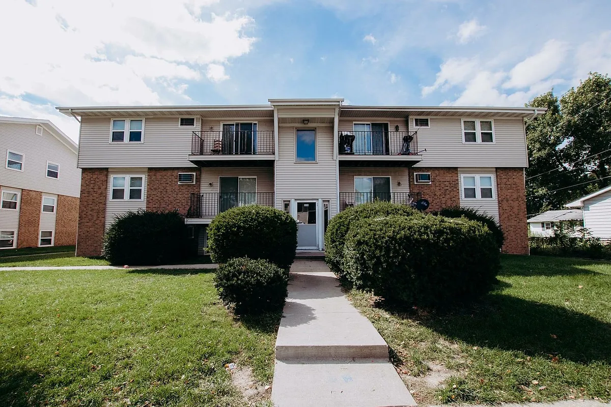 Building Photo - Eastview Apartments