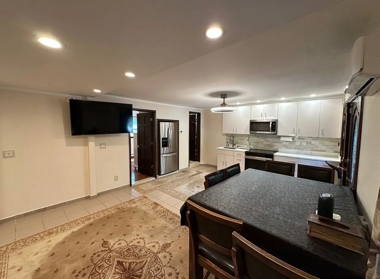 1 bed, $2,200 — Photo 2