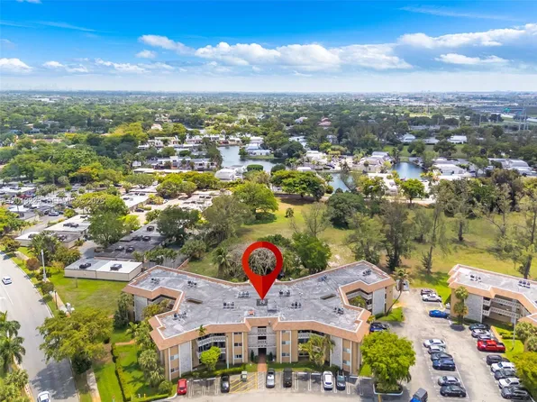 7400 Miami Lakes Dr APT D205, Miami Lakes, FL 33014
