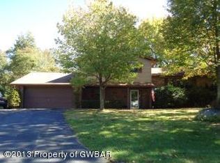 6 Highland Cir, Mountain Top, PA 18707