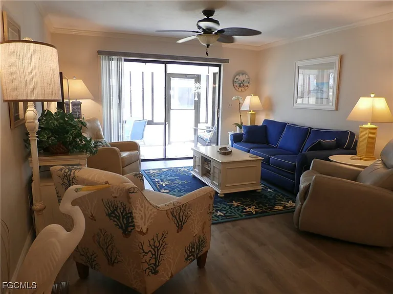 11140 Caravel Cir #109 — Photo 6