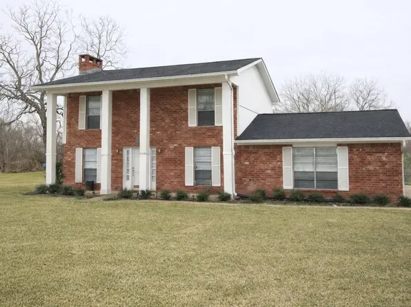 1310 S Caney Trail Dr, Wharton, TX 77488