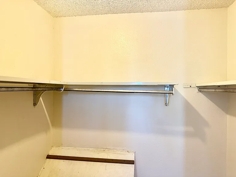 2305 N Grand Ave #B — Photo 29