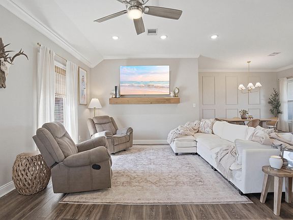 4th image of 2973 Mount Talbot St