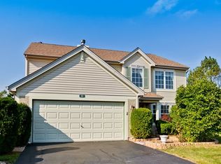 30 Versailles Ct, Wheeling, IL