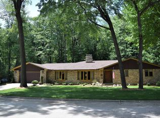 420 Polaris Ct, Green Bay, WI 54302