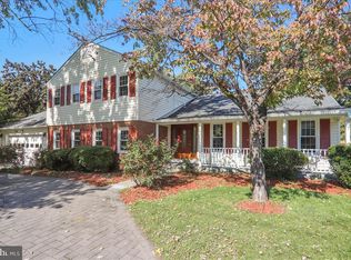 7301 Needwood Rd, Rockville, MD 20855