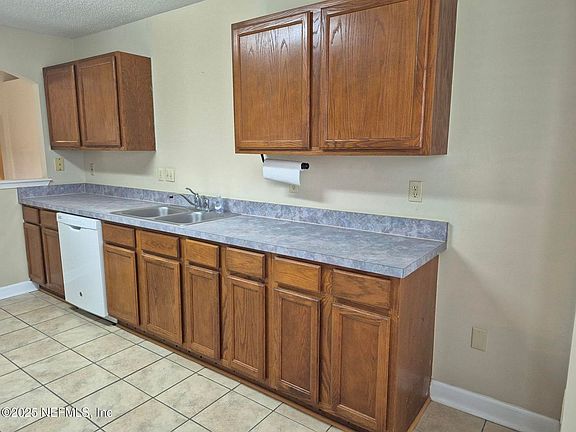 5th image of 1858 Sheraton Lakes Cir