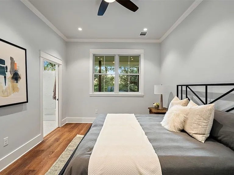 1801 Alta Vista Ave #C — Photo 17