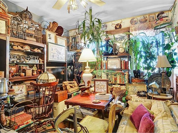 3rd image of 1976 Lafontaine Avenue #5C