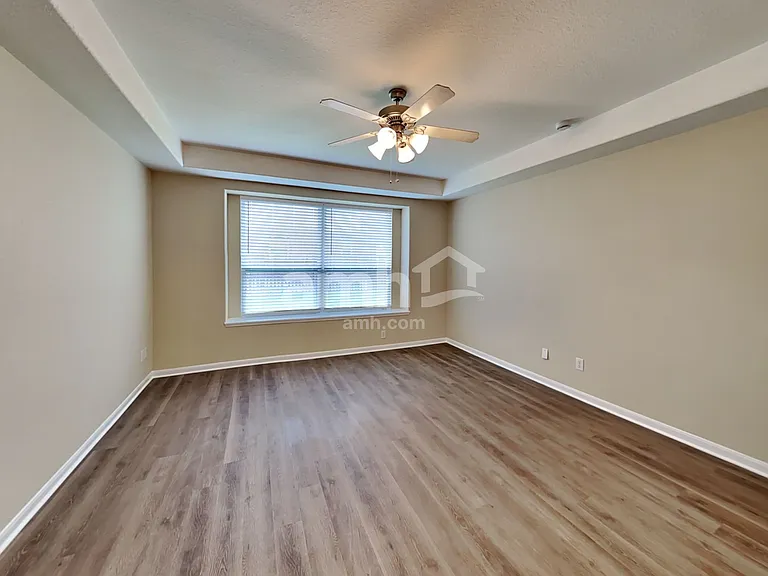 10923 Tattershall Ln — Photo 10