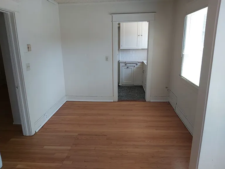 Avondale Apartments — Photo 51