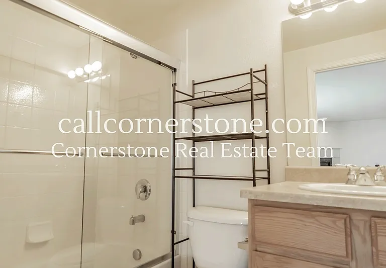 4735 Malcom Ct — Photo 21
